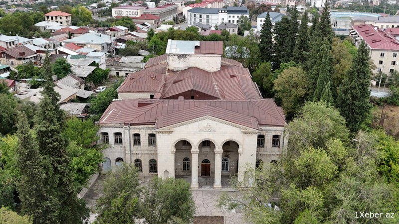 Şuşa teatrı müvəqqəti Xankəndiyə köçür - Adı dəyişəcək?