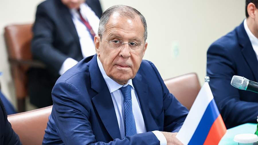 Lavrov YUNESKO-nun baş direktoru Rusiyaya qarşı informasiya müharibəsində şərik adlandırıb