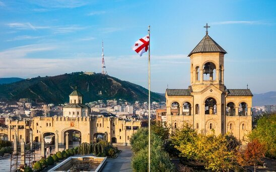 Gürcüstanda qalmaqallı İSTEFA