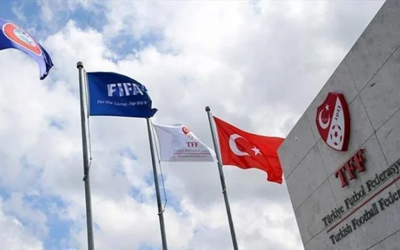 Türkiyə Futbol Federasiyası "əsgər salamı"na görə UEFA-ya şikayət ETDİ