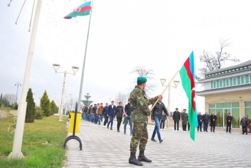 Çağırış yaşı ilə bağlı dəyişiklik hansı  tələbələrə də təsir edəcək?