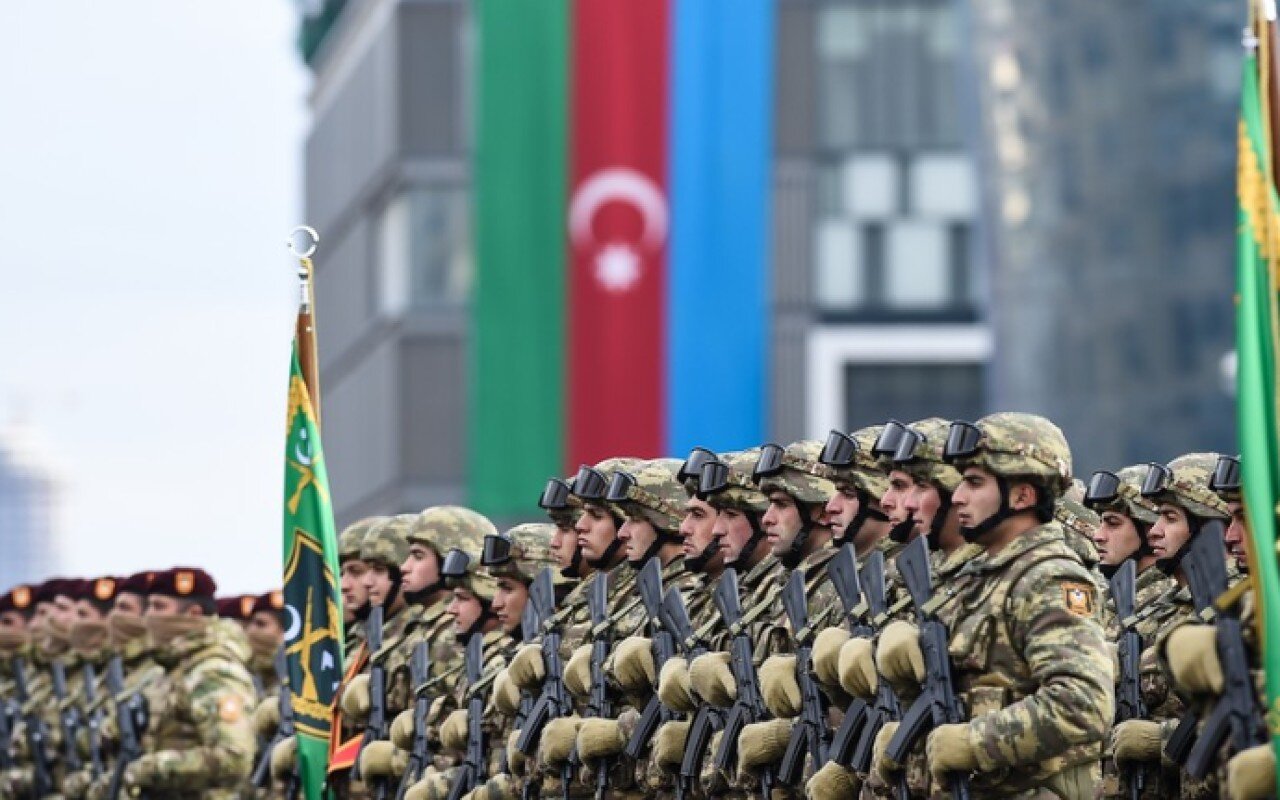 Silahlı Qüvvələrin əmlakı və maddi-texniki təminatı ilə bağlı dəyişiklik təsdiqləndi