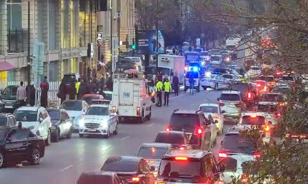 Bakıda yanğına görə bağlanan yol açıldı