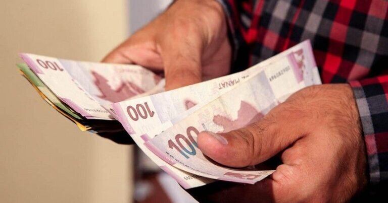 Qadının 1000 manat dəyərində geyim və kosmetik əşyaları olan çantası oğurlandı