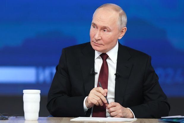 Putin bu ölkələrin liderlərini Yeni il münasibətilə təbrik etməkdən imtina edib