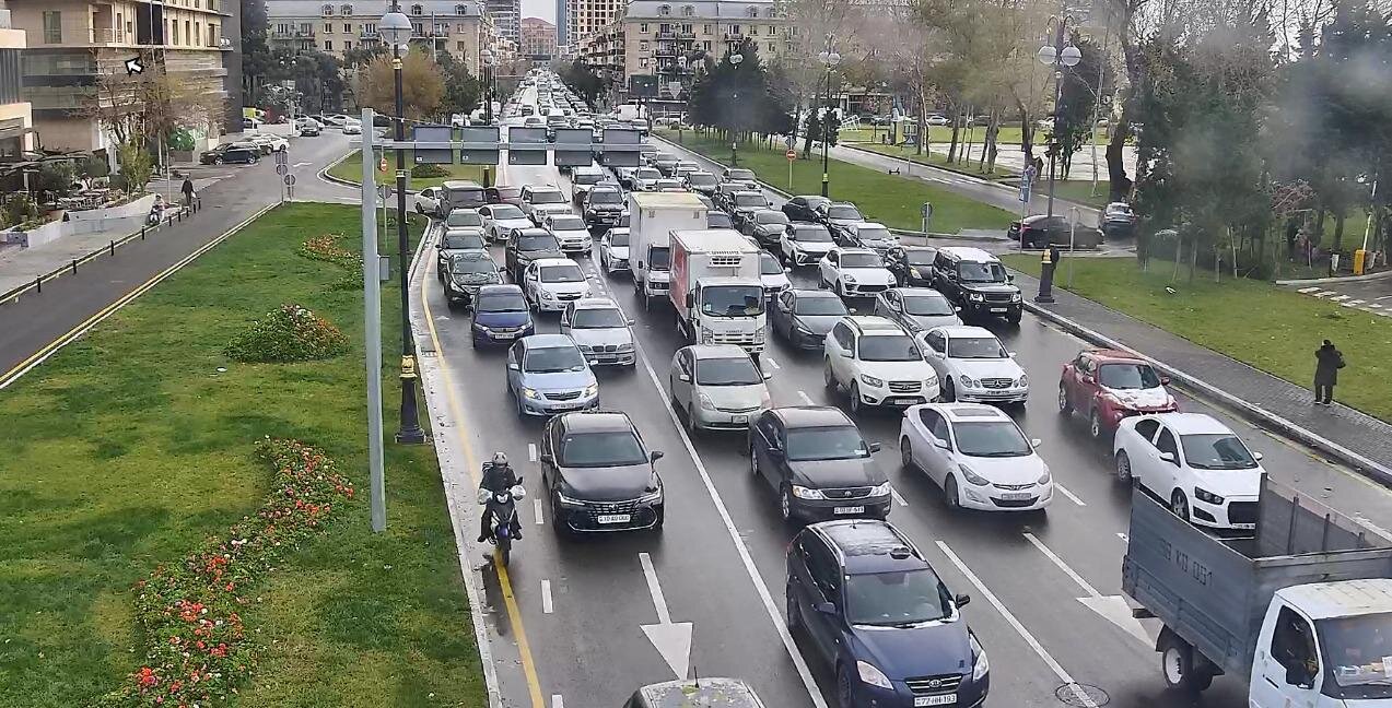 Hal-hazırda yollardakı vəziyyət necədir?