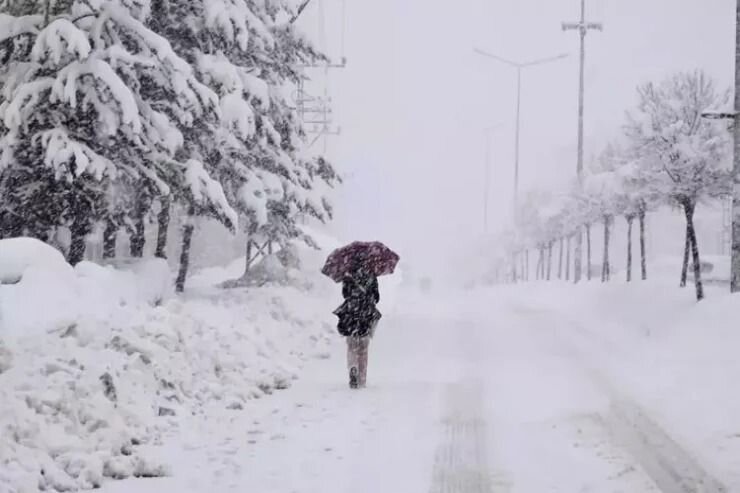 Hava bu tarixdən dəyişir: Qar yağacaq