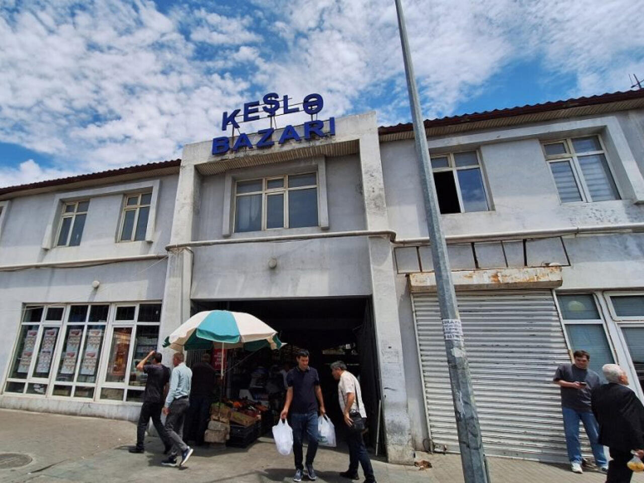 "Keşlə bazarı"nın satıcıları üçün xüsusi YER AYRILDI