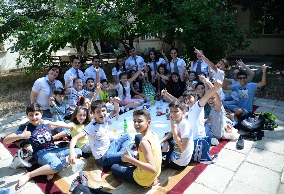 Yay məktəbləri qazanc yerinə çevrilir - Universitetlərdən AÇIQLAMA