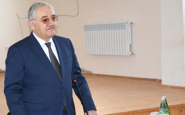 Vaqif Həsənov vətəndaşların müraciətlərini dinlədi - FOTOLAR