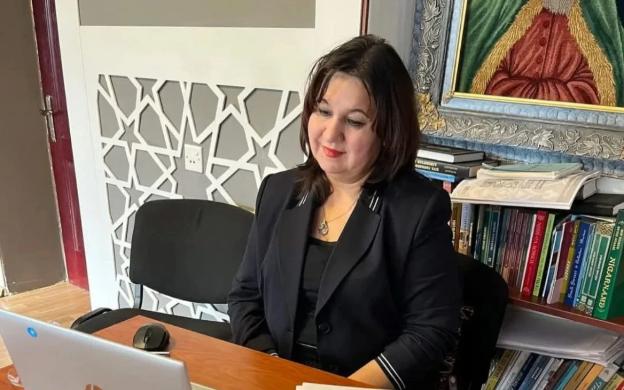 Direktor vəfat edib
