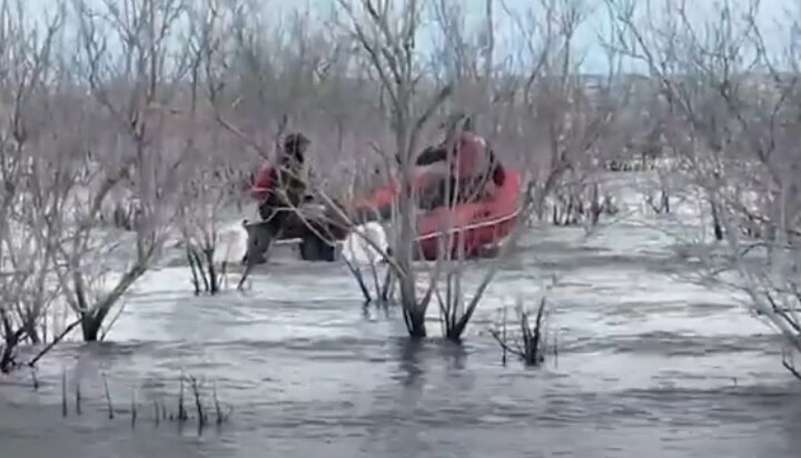 Mingəçevir su anbarında batdıqları ehtimal olunan vətəndaşların axtarışları davam edir