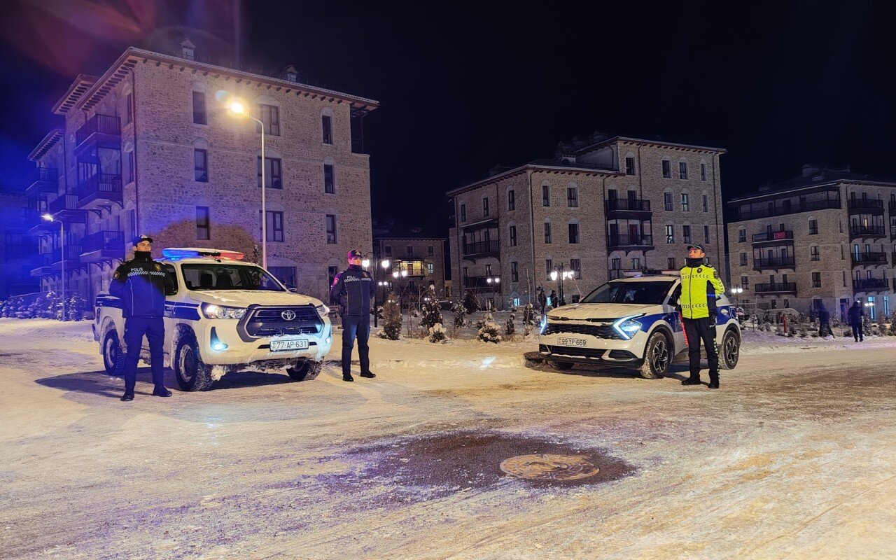 Polis əməkdaşları gecə saatlarında fasiləsiz xidmət aparıb - FOTOLAR