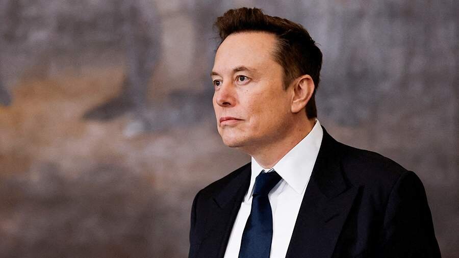 Musk AfD Almaniyanın yeganə ümidi adlandırır