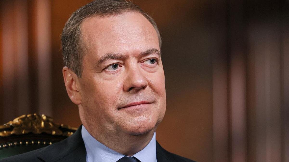 Medvedev Zelenski və Trampın görüşünü dəyərləndirib