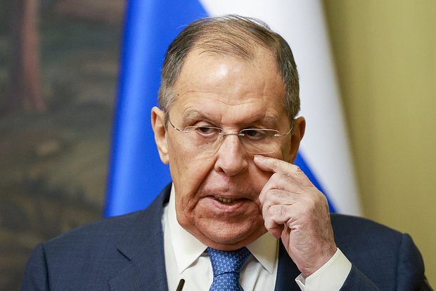 Lavrov Rusiya ərazilərinin Ukraynaya verilməsindən danışıb