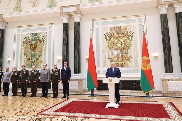 Belarus müdafiə qabiliyyətini gücləndirməlidi - Lukaşenko