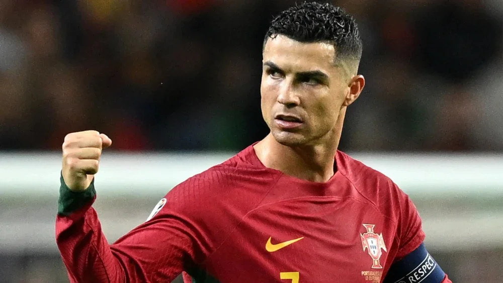 Cristiano Ronaldo bir neçə futbol klubunun sahibi olacagını açıqladı