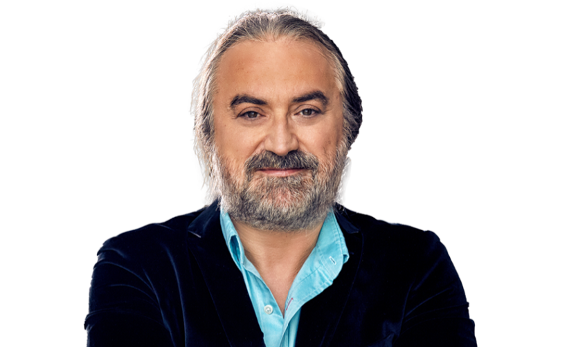 Məşhur müğənni səhnədə VƏFAT ETDİ