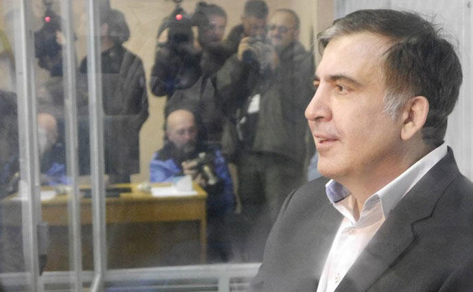 Saakaşvili 9 il azadlıqdan məhrum edildi