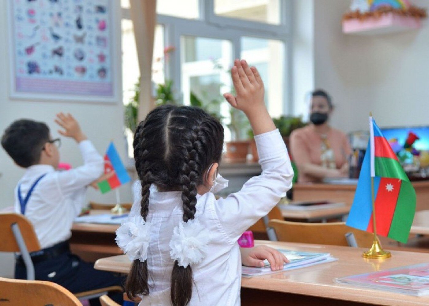 Dərs günlərinin yeri dəyişdirildi