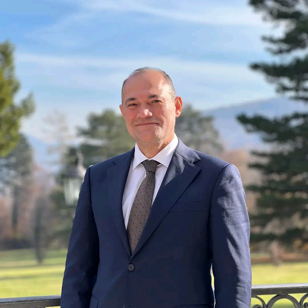 Boşanmaların artmasının səbəbi qadınlardır - Deputatdan açıqlama