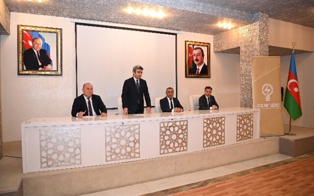“Azərişıq” ASC-nin nümayəndələri İmişlidə sahibkarlarla görüş keçirib - FOTOLAR