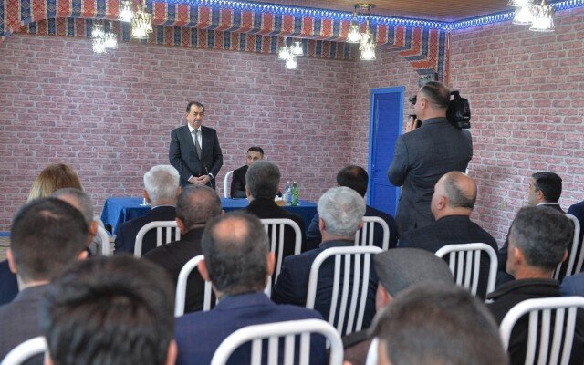 Taleh Qaraşov İstisu qəsəbəsinin sakinləri ilə növbəti qəbul keçirdi - FOTOLAR