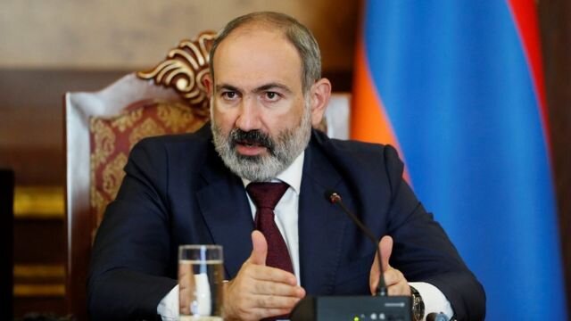 Paşinyan kabinetdə qədəh qaldırıb, Vardanyana deyib ki…