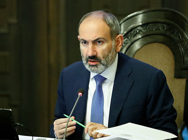 Paşinyan Gümrüyə nəzarəti İTİRİR