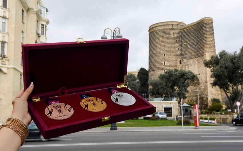 Bakıdakı dünya çempionatının medalları təqdim olunub, oyunların keçiriləcəyi məkan dəqiqləşib
