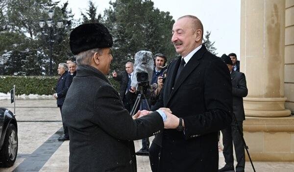 İlham Əliyev Pakistan baş nazirini təbrik etdi