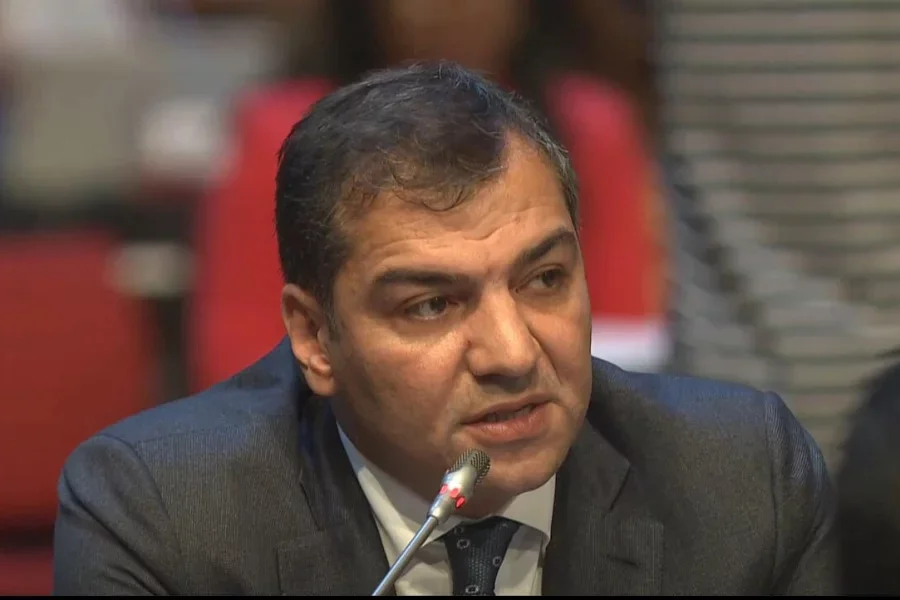 Fuad Nağıyev 9.8 milyonu dörd şirkət arasında bölüşdürüb