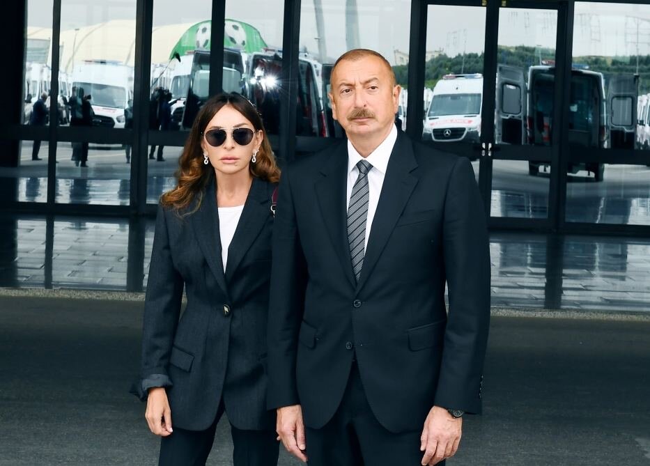 Prezident İlham Əliyev və Birinci xanım Mehriban Əliyeva Şuşada bir sıra açılışlarda iştirak edib və görülən tikinti işləri ilə tanış olublar ( FOTO)