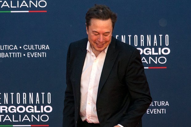 Elon Mask Neuralink telepatiyaya sərmayə qoyacaq