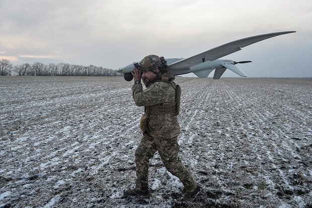 Ukrayna pilotsuz uçan aparatları HIMARS sursatları alır