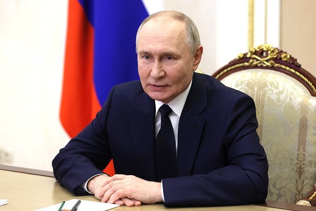 Putin Trampla danışıqlar məsələsində Peskova qulaq asmamağı deyib