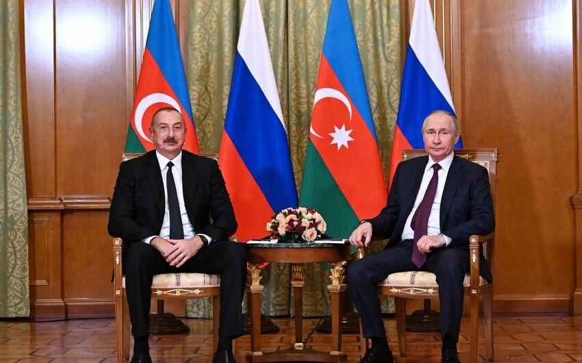 Putin Əliyevi təbrik etdi