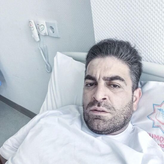 Qaraciyər köçürülən aktyor yenidən xəstəxanalıq oldu