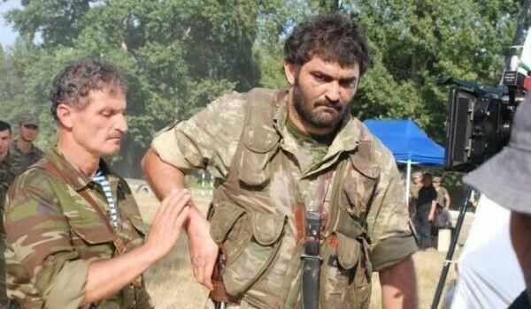 Ölkədən gedəcəyimi dedim, bir məmur zəng etmir ki, niyə...