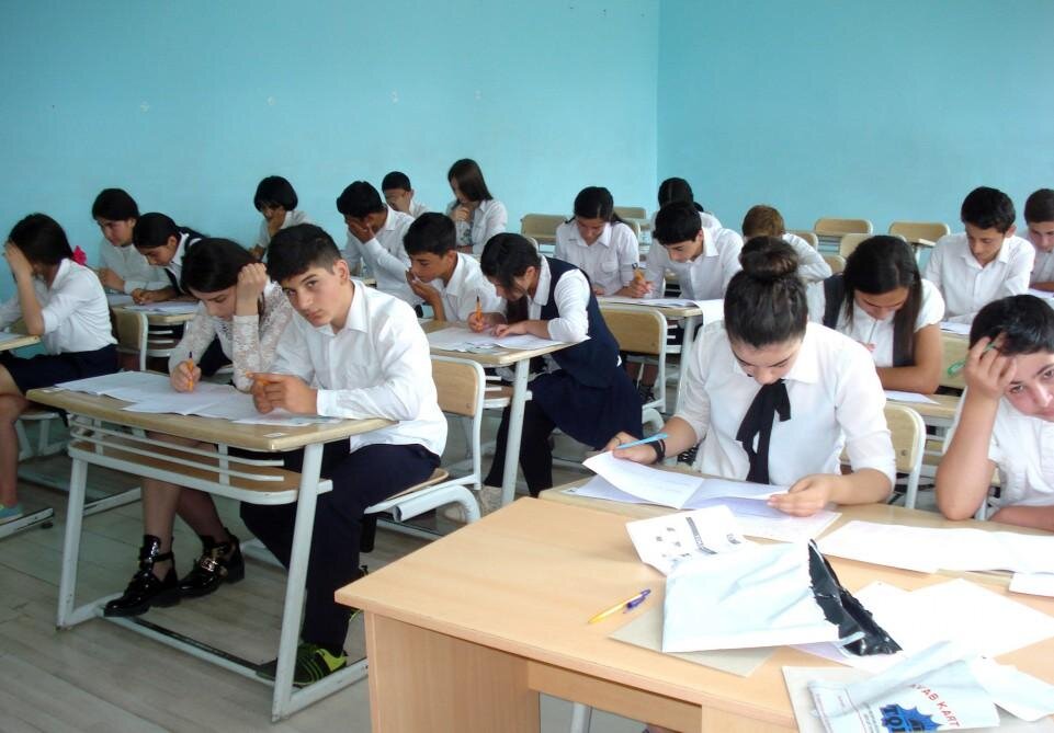 Bayramdan sonra ilk DƏRS GÜNÜ