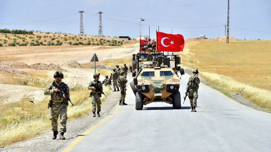 Türkiyə Suriyaya 10 min hərbçi göndərir
