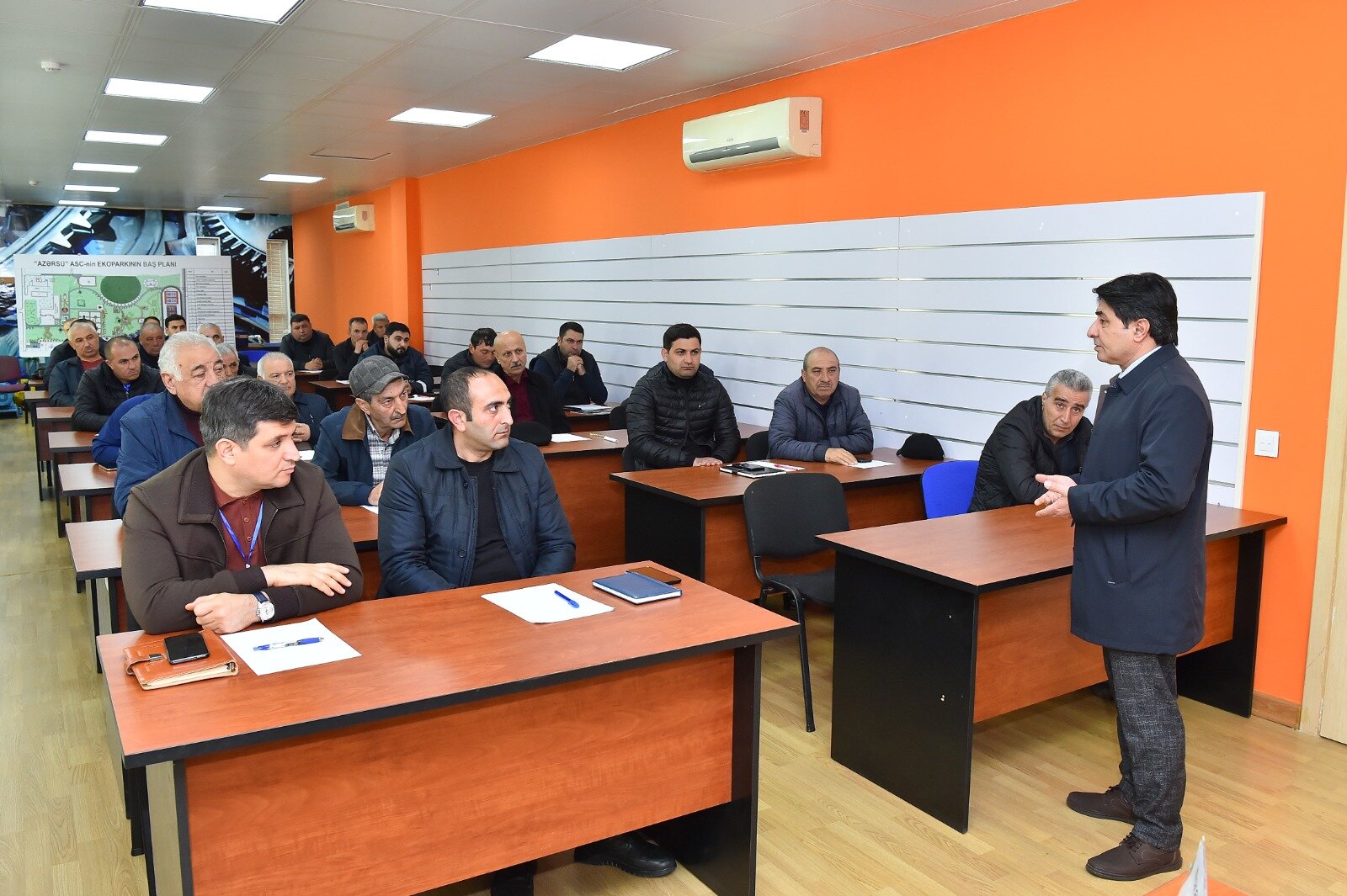 Su təchizatına qoşulma sahəsində çalışan əməkdaşlara təlimlər keçirilib