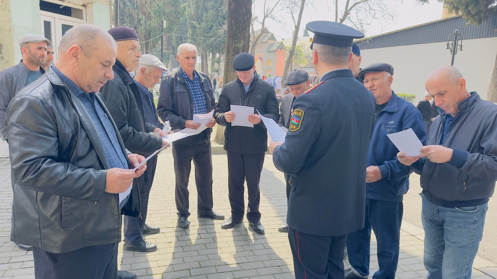 “Kiberdələduzlara qarşı diqqətli olun!” – Polis Balakəndə tədbirlər keçirib