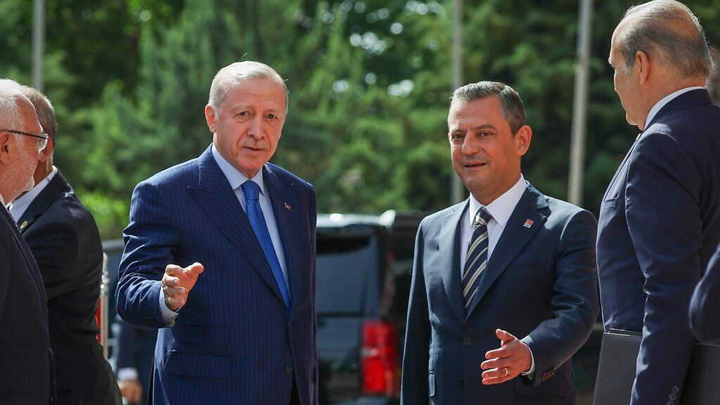 Prezident partiya sədrini MƏHKƏMƏYƏ VERDİ
