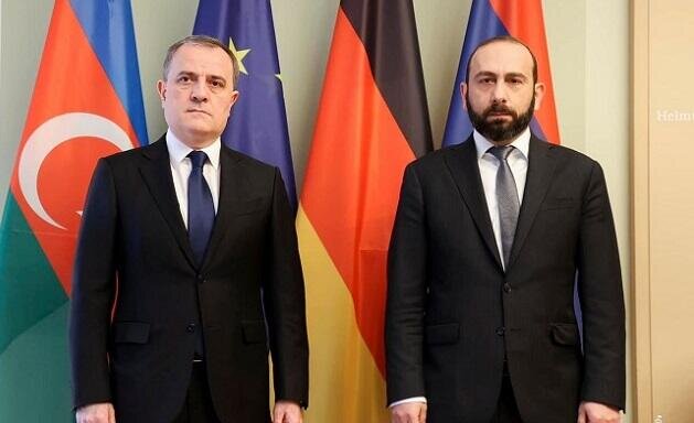 Nazirlərin aylar sonra ilk görüşü: İrəvan nəyə çalışır?