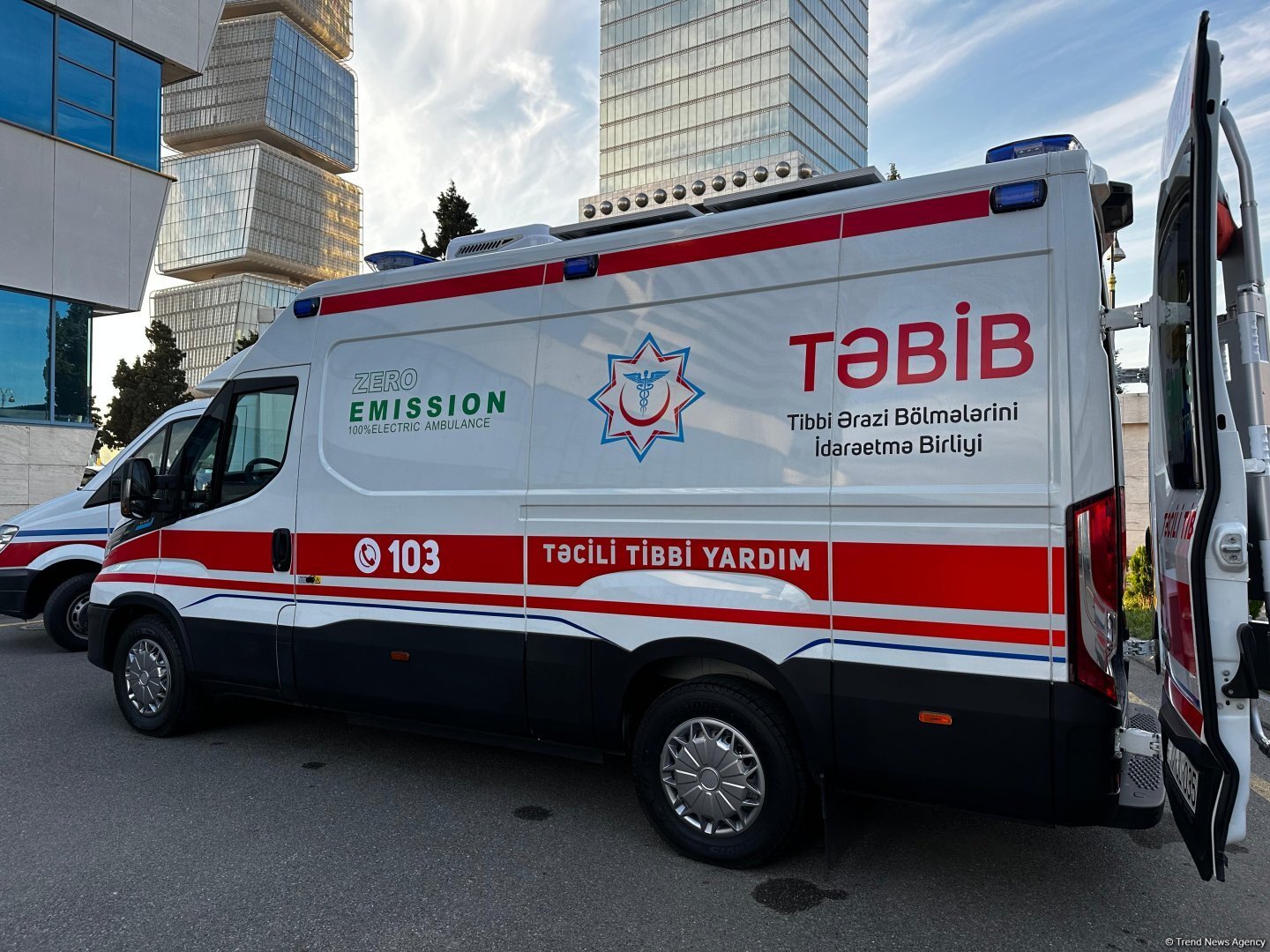 Bakıda toyda qidadan zəhərlənənlərin sayı 51 nəfərə çatdı (YENİLƏNİB)