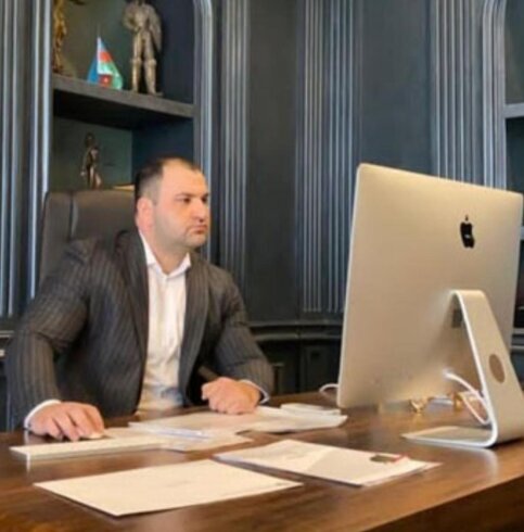 HEYDƏR ƏLİYEVİN POSTERİNİ SÖKDÜRDÜ, YERİNDƏ OBYEKT TİKDİRDİ...