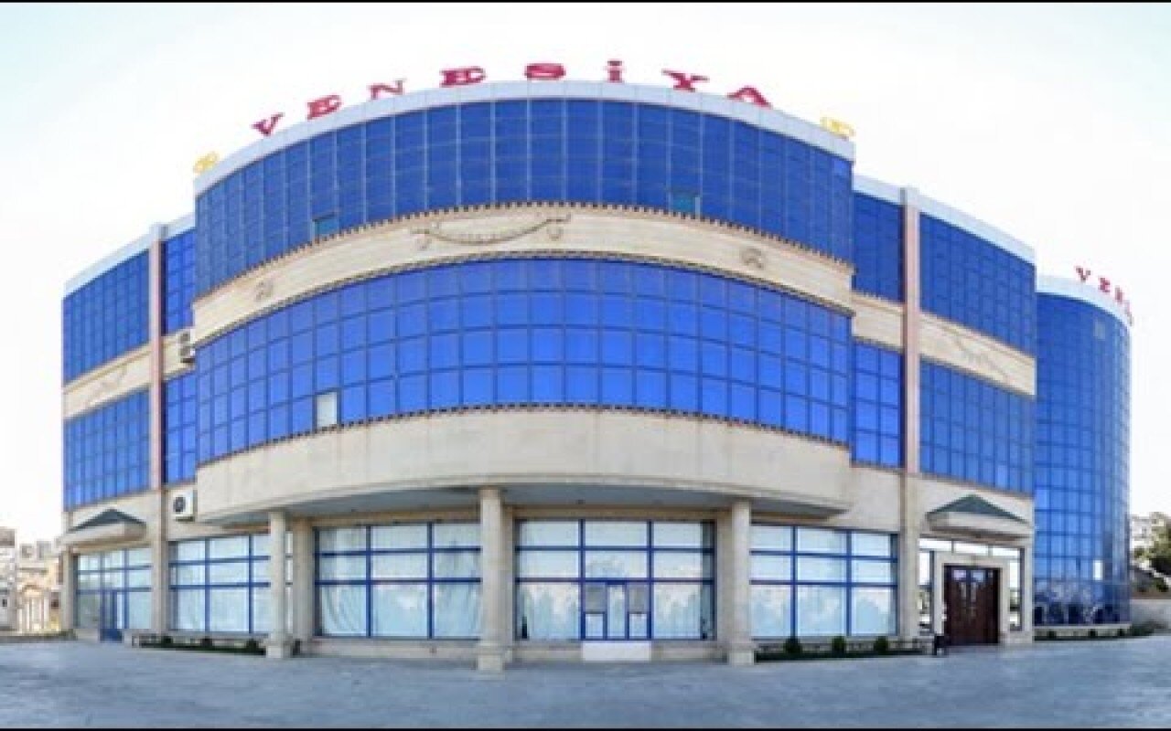 “Venesiya”dakı zəhərlənmənin səbəbi açıqlandı - Mətbəx bağlandı