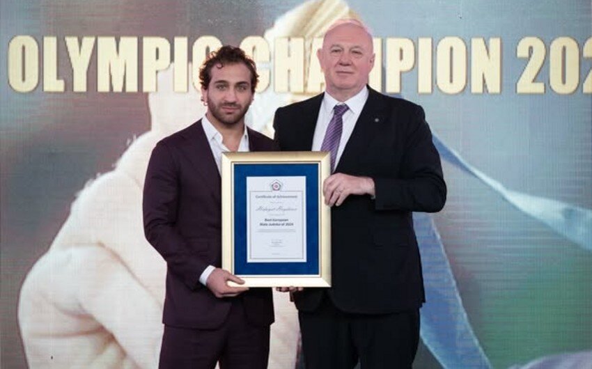 Azərbaycanın olimpiya çempionu Hidayət Heydərov və cüdo millisinin baş məşqçisi Riçard Trautman Monteneqroda mükafatlandırılıb